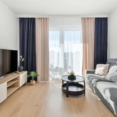 Apartamento Stylish With Parking And Balcony By Renters *