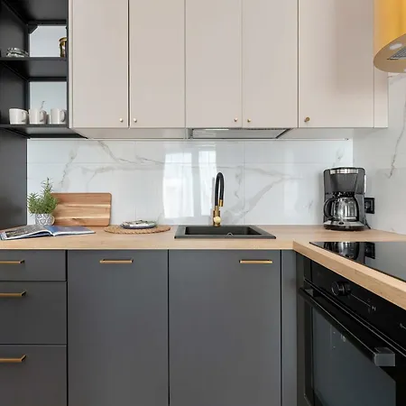 Apartamento Stylish With Parking And Balcony By Renters Gdynia