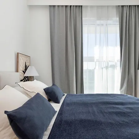 Stylish With Parking And Balcony By Renters Gdynia