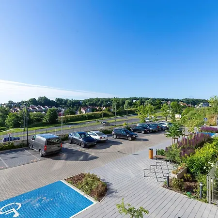 Stylish With Parking And Balcony By Renters Apartamento *
